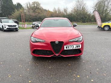 ALFA ROMEO CERTIFIED Alfa Romeo Giulia 2.0t Veloce Auto Euro 6 (s/s) 4dr Used Car - Saloon Petrol Red - Kidlington - 557353_2