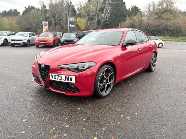 ALFA ROMEO CERTIFIED Alfa Romeo Giulia 2.0t Veloce Auto Euro 6 (s/s) 4dr Used Car - Saloon Petrol Red - Kidlington - 557353_3
