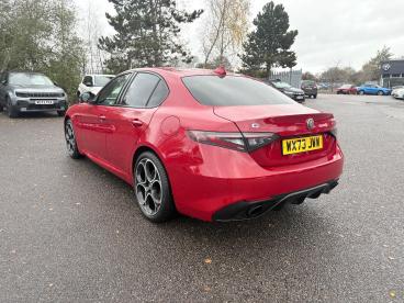 ALFA ROMEO CERTIFIED Alfa Romeo Giulia 2.0t Veloce Auto Euro 6 (s/s) 4dr Used Car - Saloon Petrol Red - Kidlington - 557353_4