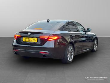 ALFA ROMEO CERTIFIED Alfa Romeo Giulia 2.0t Sprint Auto Euro 6 (s/s) 4dr Used Car - Saloon Petrol Black - Tunbridge Wells - 557712_3