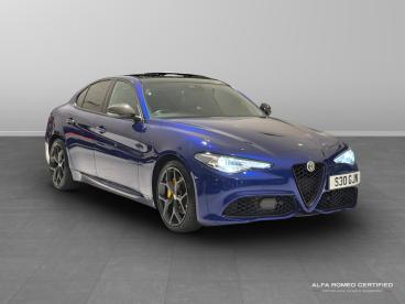 ALFA ROMEO CERTIFIED Alfa Romeo Giulia 2.0t Veloce Auto Euro 6 (s/s) 4dr Used Car - Saloon Petrol Blue - Slough - 559049_1