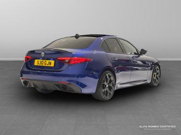 ALFA ROMEO CERTIFIED Alfa Romeo Giulia 2.0t Veloce Auto Euro 6 (s/s) 4dr Used Car - Saloon Petrol Blue - Slough - 559049_3