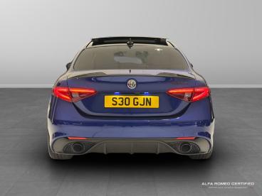 ALFA ROMEO CERTIFIED Alfa Romeo Giulia 2.0t Veloce Auto Euro 6 (s/s) 4dr Used Car - Saloon Petrol Blue - Slough - 559049_5