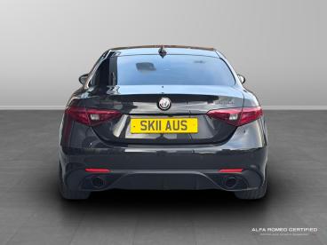 ALFA ROMEO CERTIFIED Alfa Romeo Giulia 2.0t Veloce Auto Euro 6 (s/s) 4dr Used Car - Saloon Petrol Black - Slough - 560783_5