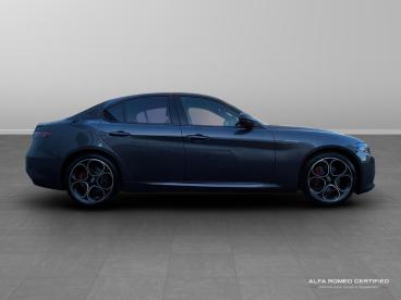 ALFA ROMEO CERTIFIED Alfa Romeo Giulia 2.0t Veloce Auto Euro 6 (s/s) 4dr Used Car - Saloon Petrol Grey - Colchester - 561085_2