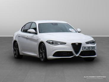ALFA ROMEO CERTIFIED Alfa Romeo Giulia 2.0t Veloce Auto Euro 6 (s/s) 4dr Used Car - Saloon Petrol White - Nuneaton - 563312_1