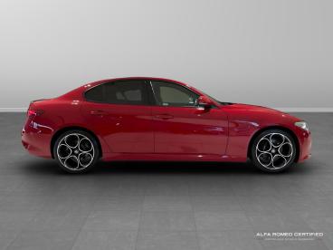 ALFA ROMEO CERTIFIED Alfa Romeo Giulia 2.0t Veloce Auto Euro 6 (s/s) 4dr Used Car - Saloon Petrol Red - Slough - 565223_2