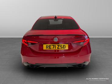 ALFA ROMEO CERTIFIED Alfa Romeo Giulia 2.0t Veloce Auto Euro 6 (s/s) 4dr Used Car - Saloon Petrol Red - Slough - 565223_5