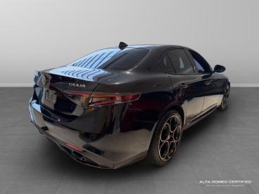 ALFA ROMEO CERTIFIED Alfa Romeo Giulia 2.0t Intensa Auto Euro 6 (s/s) 4dr Used Car - Saloon Petrol Black - Slough - 565228_5