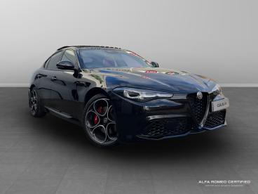 ALFA ROMEO CERTIFIED Alfa Romeo Giulia 2.0t Veloce Auto Euro 6 (s/s) 4dr Used Car - Saloon Petrol Black - Colchester - 566789_1