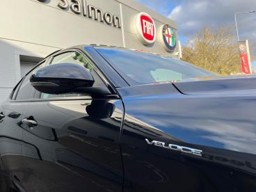 ALFA ROMEO CERTIFIED Alfa Romeo Giulia 2.0t Veloce Auto Euro 6 (s/s) 4dr Used Car - Saloon Petrol Black - Colchester - 566789_5