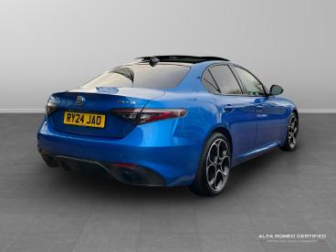 ALFA ROMEO CERTIFIED Alfa Romeo Giulia 2.0t Veloce Auto Euro 6 (s/s) 4dr Used Car - Saloon Petrol Blue - Leicester - 567387_4