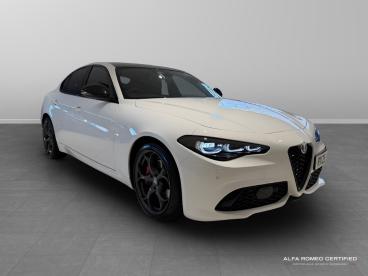 ALFA ROMEO CERTIFIED Alfa Romeo Giulia 2.0t Tributo Italiano Auto Euro 6 (s/s) 4dr Used Car - Saloon Petrol White - Slough - 567648_1
