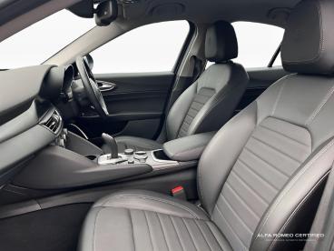 ALFA ROMEO CERTIFIED Alfa Romeo Giulia 2.0t Sprint Auto Euro 6 (s/s) 4dr Used Car - Saloon Petrol Grey - Colchester - 571002_2