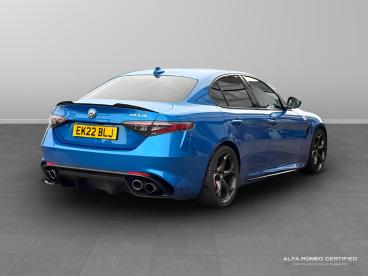 ALFA ROMEO CERTIFIED Alfa Romeo Giulia 2.9 V6 Bi-turbo Quadrifoglio Auto Euro 6 (s/s) 4dr Used Car - Saloon Petrol Blue - Tunbridge Wells - 571098_3