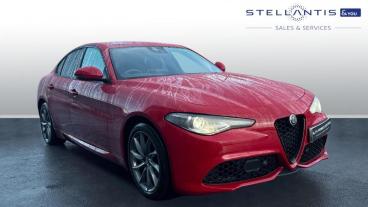 SPOTICAR Alfa Romeo Giulia 2.0t Sprint Auto Euro 6 (s/s) 4dr Used Car - Saloon Petrol Red - Bristol - 1200571103_1