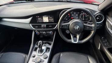 SPOTICAR Alfa Romeo Giulia 2.0t Sprint Auto Euro 6 (s/s) 4dr Used Car - Saloon Petrol Red - Bristol - 1200571103_5