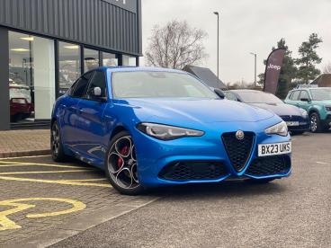 SPOTICAR Alfa Romeo Giulia 2.0t Veloce Auto Euro 6 (s/s) 4dr Used Car - Saloon Petrol Blue - Cheltenham - 1200575479_1