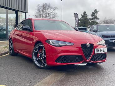 SPOTICAR Alfa Romeo Giulia 2.0t Veloce Auto Euro 6 (s/s) 4dr Used Car - Saloon Petrol Red - Cheltenham - 1200575492_1