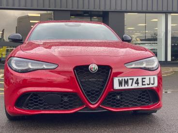 SPOTICAR Alfa Romeo Giulia 2.0t Veloce Auto Euro 6 (s/s) 4dr Used Car - Saloon Petrol Red - Cheltenham - 1200575492_2