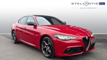 SPOTICAR Alfa Romeo Giulia 2.0t Tributo Italiano Auto Euro 6 (s/s) 4dr Used Car - Saloon Petrol Red - Bristol - 1200577133_1