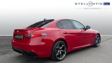 SPOTICAR Alfa Romeo Giulia 2.0t Tributo Italiano Auto Euro 6 (s/s) 4dr Used Car - Saloon Petrol Red - Bristol - 1200577133_3