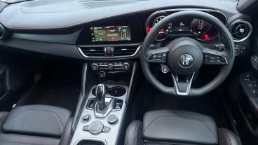 SPOTICAR Alfa Romeo Giulia 2.0t Tributo Italiano Auto Euro 6 (s/s) 4dr Used Car - Saloon Petrol Red - Bristol - 1200577133_4