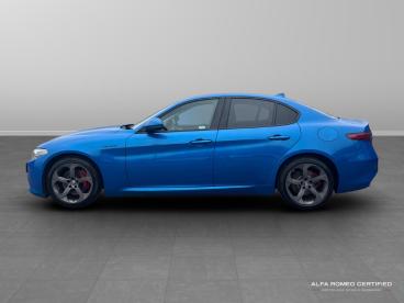SPOTICAR Alfa Romeo Giulia 2.0t Veloce Auto Euro 6 (s/s) 4dr Used Car - Saloon Petrol Blue - Kidlington - 800577483_5