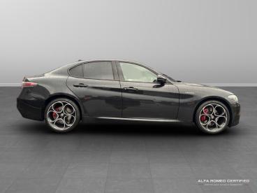 ALFA ROMEO CERTIFIED Alfa Romeo Giulia 2.0t Veloce Auto Euro 6 (s/s) 4dr Used Car - Saloon Petrol Black - Salford - 577881_2