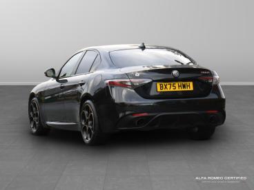 ALFA ROMEO CERTIFIED Alfa Romeo Giulia 2.0t Intensa Auto Euro 6 (s/s) 4dr Used Car - Saloon Petrol Black - Nuneaton - 578153_3