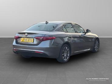 SPOTICAR Alfa Romeo Giulia 2.0t Super Auto Euro 6 (s/s) 4dr Used Car - Saloon Petrol Grey - Tunbridge Wells - 800580954_3