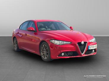 SPOTICAR Alfa Romeo Giulia 2.0t Super Auto Euro 6 (s/s) 4dr Used Car - Saloon Petrol Red - Tunbridge Wells - 800582754_1
