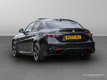 ALFA ROMEO CERTIFIED Alfa Romeo Giulia 2.0t Competizione Auto Euro 6 (s/s) 4dr Used Car - Saloon Petrol Black - Nuneaton - 582941_3