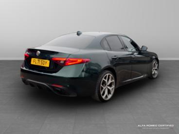 ALFA ROMEO CERTIFIED Alfa Romeo Giulia 2.0t Veloce Auto Euro 6 (s/s) 4dr Used Car - Saloon Petrol Red - Leicester - 583659_3