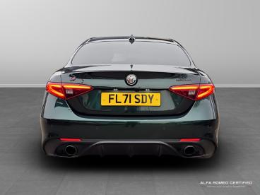 ALFA ROMEO CERTIFIED Alfa Romeo Giulia 2.0t Veloce Auto Euro 6 (s/s) 4dr Used Car - Saloon Petrol Red - Leicester - 583659_4