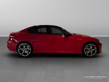 ALFA ROMEO CERTIFIED Alfa Romeo Giulia 2.0t Veloce Auto Euro 6 (s/s) 4dr Used Car - Saloon Petrol Red - Slough - 587427_2