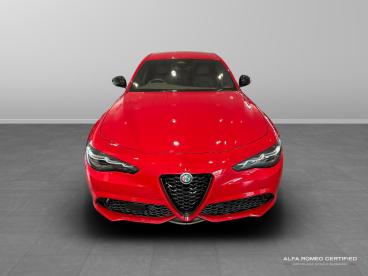 ALFA ROMEO CERTIFIED Alfa Romeo Giulia 2.0t Intensa Auto Euro 6 (s/s) 4dr Used Car - Saloon Petrol Red - Slough - 587434_2