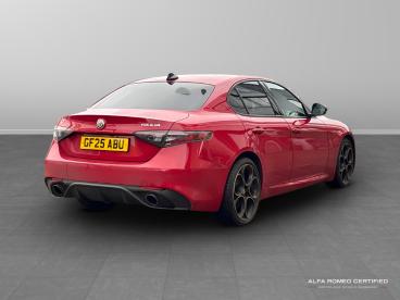 ALFA ROMEO CERTIFIED Alfa Romeo Giulia 2.0t Intensa Auto Euro 6 (s/s) 4dr Used Car - Saloon Petrol Red - Tunbridge Wells - 587656_3