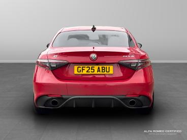 ALFA ROMEO CERTIFIED Alfa Romeo Giulia 2.0t Intensa Auto Euro 6 (s/s) 4dr Used Car - Saloon Petrol Red - Tunbridge Wells - 587656_5