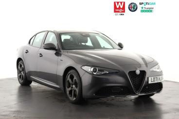 SPOTICAR Alfa Romeo Giulia 2.0t Sprint Auto Euro 6 (s/s) 4dr Used Car - Saloon Petrol Grey - Epsom - 1200588792_1