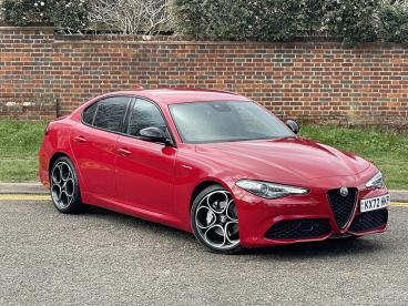 ALFA ROMEO CERTIFIED Alfa Romeo Giulia 2.0t Veloce Auto Euro 6 (s/s) 4dr Used Car - Saloon Petrol Red - Hemel Hempstead - 589671_1