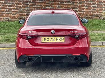ALFA ROMEO CERTIFIED Alfa Romeo Giulia 2.0t Veloce Auto Euro 6 (s/s) 4dr Used Car - Saloon Petrol Red - Hemel Hempstead - 589671_4