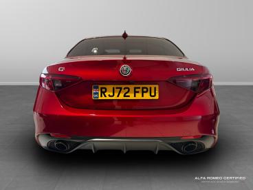 ALFA ROMEO CERTIFIED Alfa Romeo Giulia 2.0t Veloce Auto Euro 6 (s/s) 4dr Used Car - Saloon Petrol Red - Slough - 590934_5