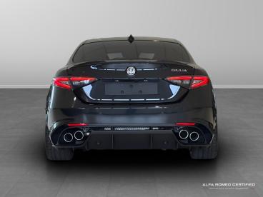 ALFA ROMEO CERTIFIED Alfa Romeo Giulia 2.9 V6 Bi-turbo Quadrifoglio Auto Euro 6 (s/s) 4dr Used Car - Saloon Petrol Black - Slough - 591053_5