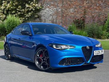 ALFA ROMEO CERTIFIED Alfa Romeo Giulia 2.0t Veloce Auto Euro 6 (s/s) 4dr Used Car - Saloon Petrol Blue - Swansea - 591618_1
