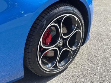 ALFA ROMEO CERTIFIED Alfa Romeo Giulia 2.0t Veloce Auto Euro 6 (s/s) 4dr Used Car - Saloon Petrol Blue - Swansea - 591618_4