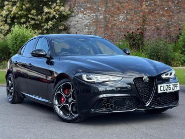ALFA ROMEO CERTIFIED Alfa Romeo Giulia 2.0t Veloce Auto Euro 6 (s/s) 4dr Used Car - Saloon Petrol Black - Swansea - 591619_1
