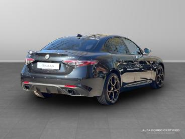 ALFA ROMEO CERTIFIED Alfa Romeo Giulia 2.0t Intensa Auto Euro 6 (s/s) 4dr Used Car - Saloon Petrol Black - Colchester - 591695_5