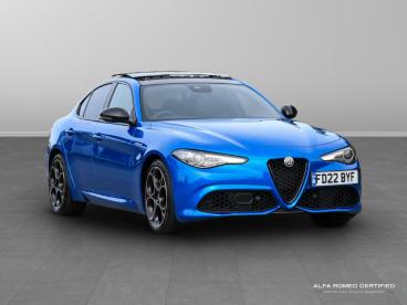 ALFA ROMEO CERTIFIED Alfa Romeo Giulia 2.0t Veloce Auto Euro 6 (s/s) 4dr Used Car - Saloon Petrol Blue - Nuneaton - 593390_1
