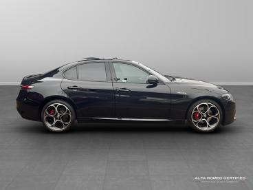 ALFA ROMEO CERTIFIED Alfa Romeo Giulia 2.0t Veloce Auto Euro 6 (s/s) 4dr Used Car - Saloon Petrol Black - Leicester - 594280_2